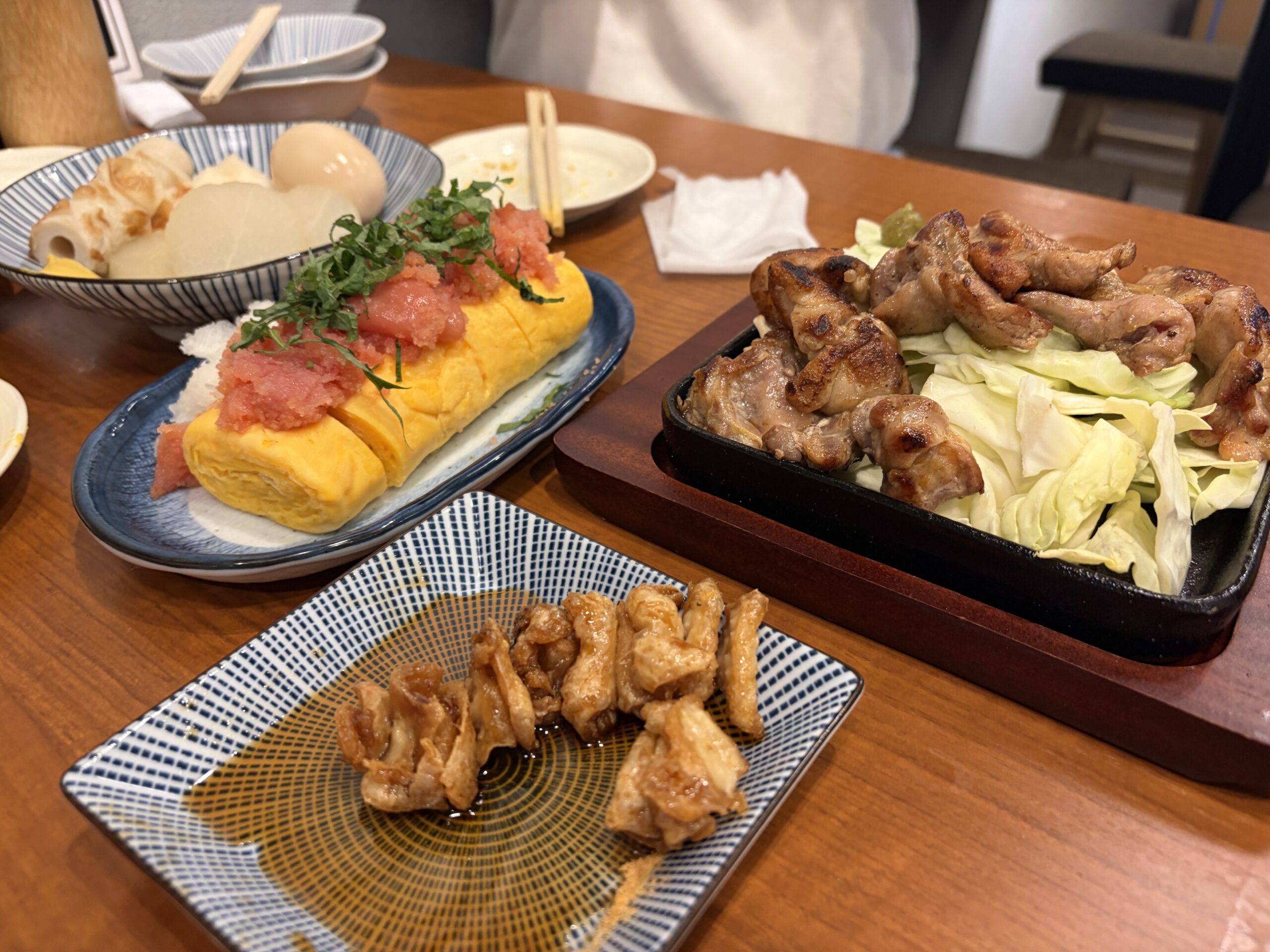 1軒目は博多居酒屋『あいらしか』さんへ🍻老若男女問わず大盛況でした♪